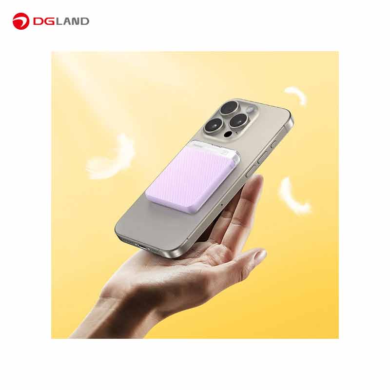 پاوربانک ریمکس مدل MagSafe Wireless Fast Charge RPP8 ظرفیت 5000 میلی آمپر ساعت