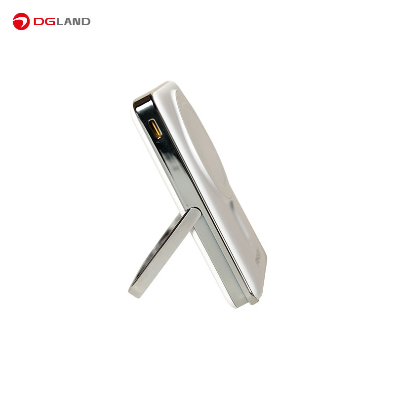 شارژر بی سیم 30 وات پایزن مدل (TP-D080 (2 in 1 ظرفیت 10000میلی آمپر ساعت شارژر بی سیم 30 وات پایزن مدل (TP-D080 (2 in 1 ظرفیت 10000میلی آمپر ساعت