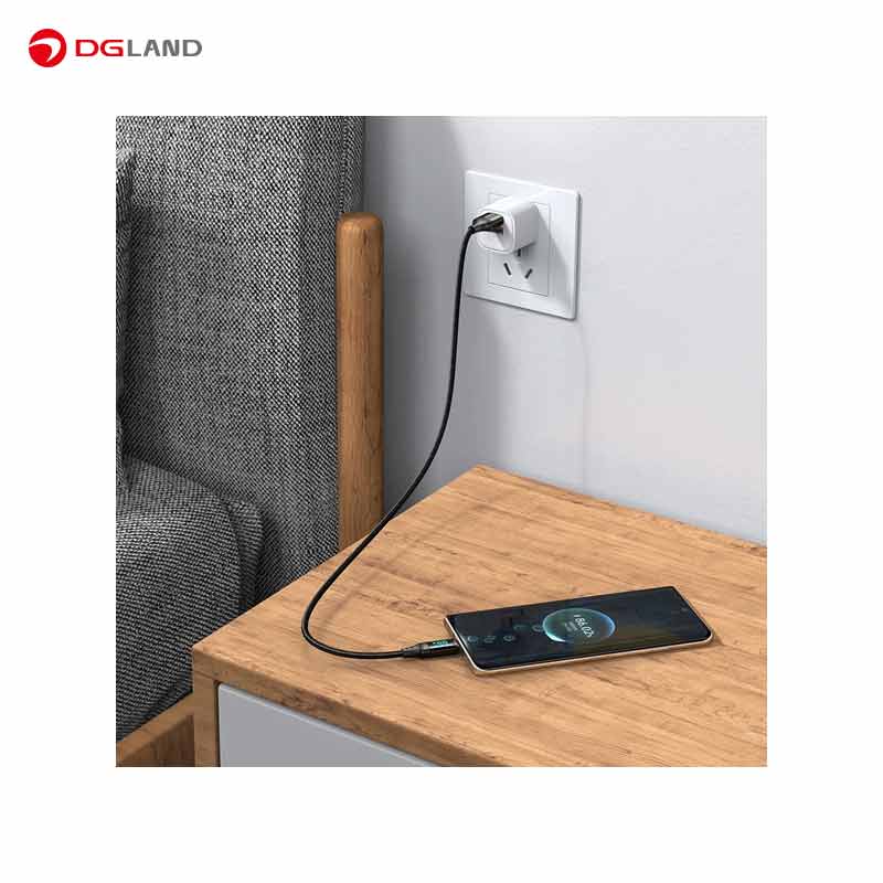 کابل شارژ  USB به USB-C مک دودو مدل CA-108 طول 1.2 متر