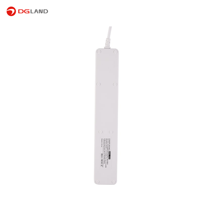 چند راهی و محافظ برق گرین مدل 3000w power sooket-3.4A چند راهی و محافظ برق گرین مدل 3000w power sooket-3.4A