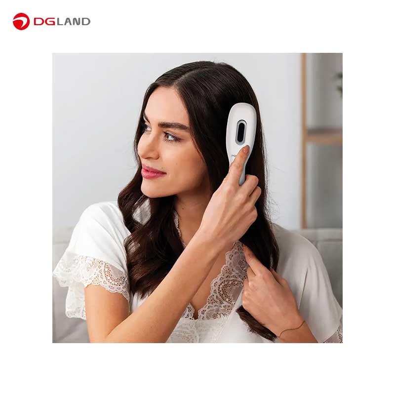 شانه ماساژ پوست سر پرودو مدل Light TherapyPDFLSTF1 با بطری روغن 8 میلی لیتری شانه ماساژ پوست سر پرودو مدل Light TherapyPDFLSTF1 با بطری روغن 8 میلی لیتری