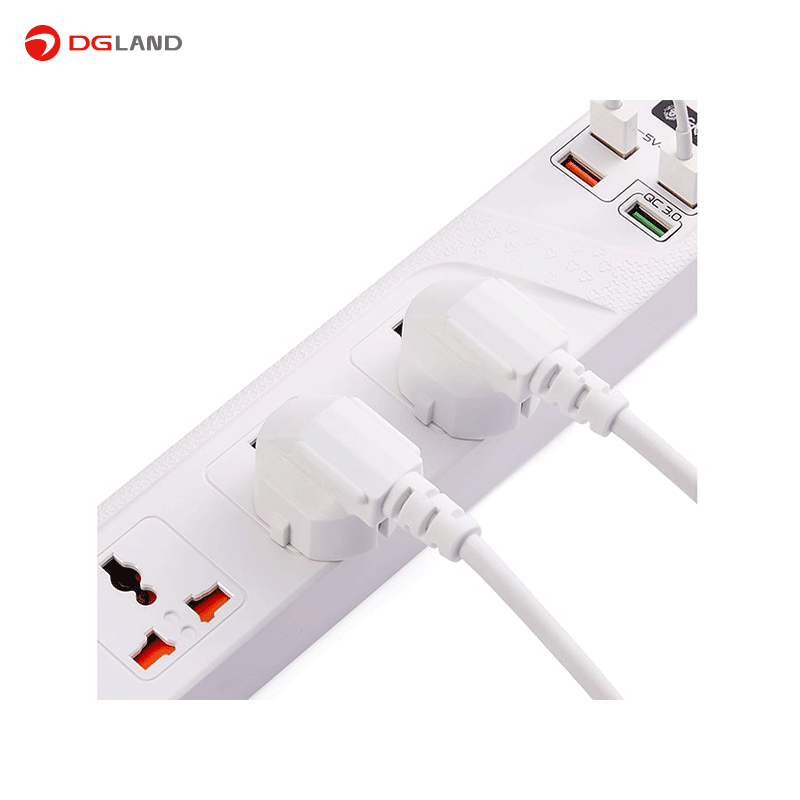 چند راهی و محافظ برق گرین مدل 3000w power sooket-3.4A چند راهی و محافظ برق گرین مدل 3000w power sooket-3.4A