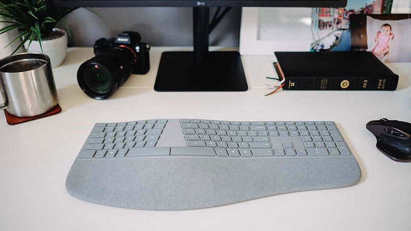 کیبورد بی سیم مایکروسافت مدل Surface Ergonomic - راهنمای خرید بهترین کیبورد