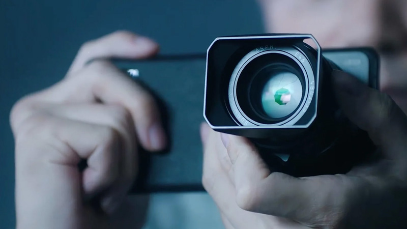 مقایسه دوربین گوشی های شیائومی - استفاده از اکسسوری برای عکاسی و فیلمبرداری